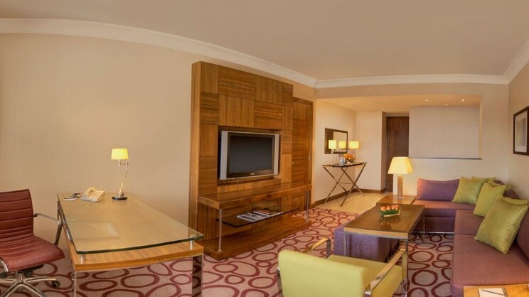 1 King Bed Junior Suite 